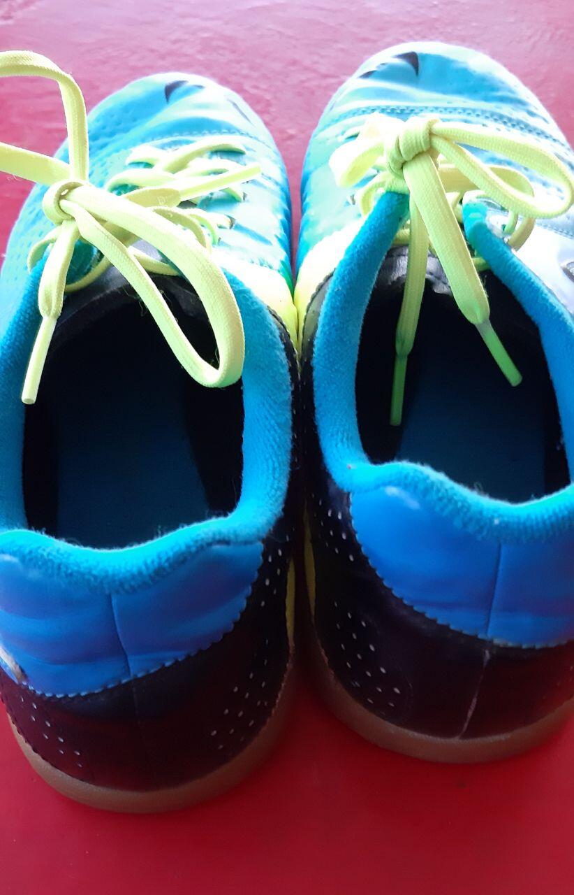 Tussen Particulieren - NIKE Sportschoenen Maat 38 3/6