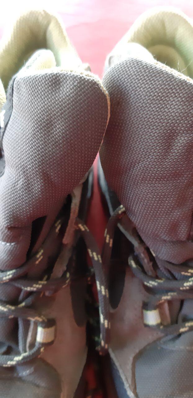 Entre Particuliers - QUECHUA Chaussures de randonnée Taille 35 3/6