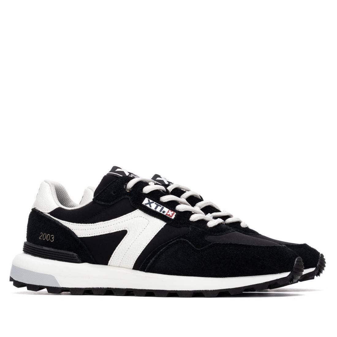 Zapatilla De Hombre Xti 145721 Negro 4/5