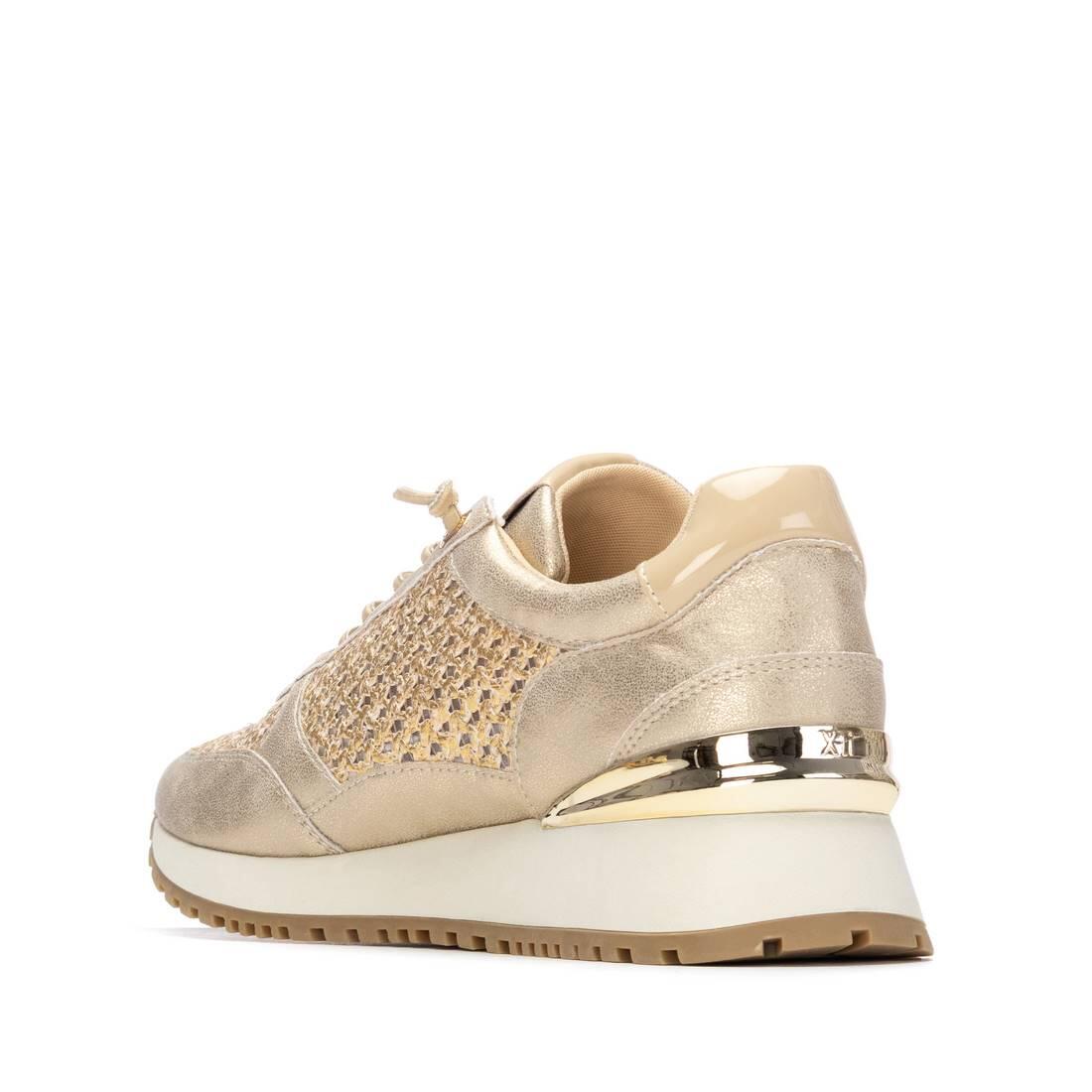 Zapatilla De Mujer Xti 145194 Oro 3/5