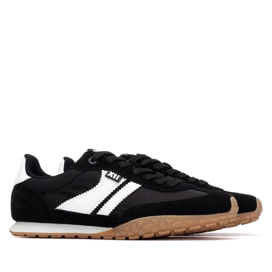 Zapatilla De Mujer Xti 145059 Negro 4/5