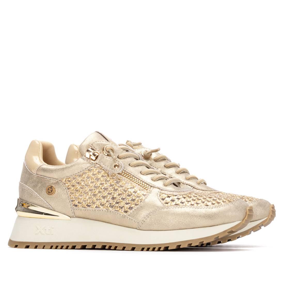 Zapatilla De Mujer Xti 145194 Oro 4/5