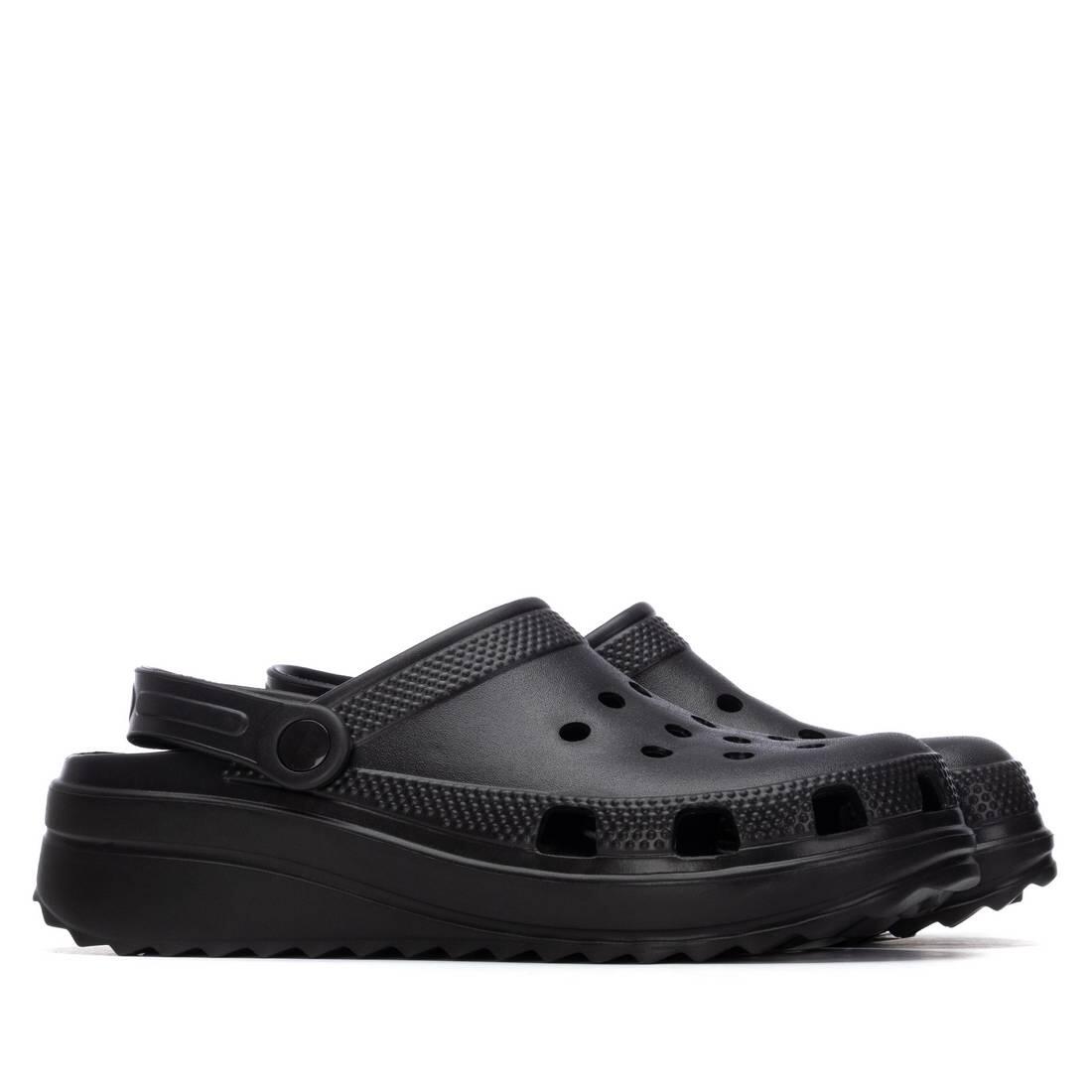 Zueco De Hombre Xti 145734 Negro 4/5