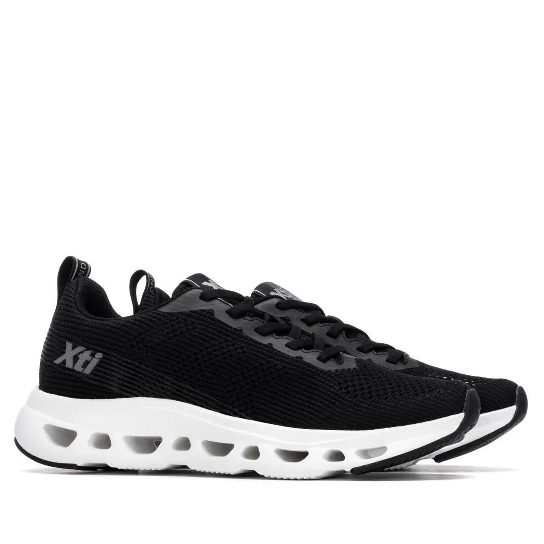Zapatilla De Hombre Xti 145748 Negro 4/5