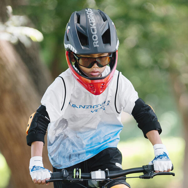 Casco de bicicleta para niños Rockbros Shark con mentonera extraíble 5/6