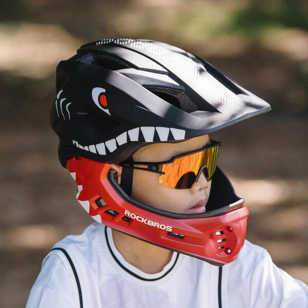 Aoaoy Casque De Vélo Complet Enfant - Mentonnière Détachable - 13 Aérations - Réglable 52-56 Cm - Léger 420 G - Noir
