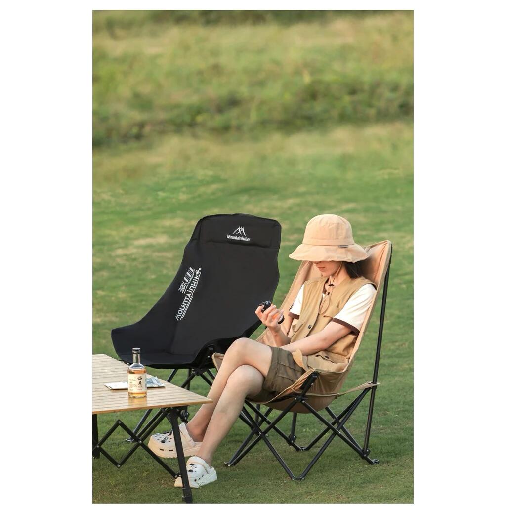 Mountainhiker high-back folding chair, black.