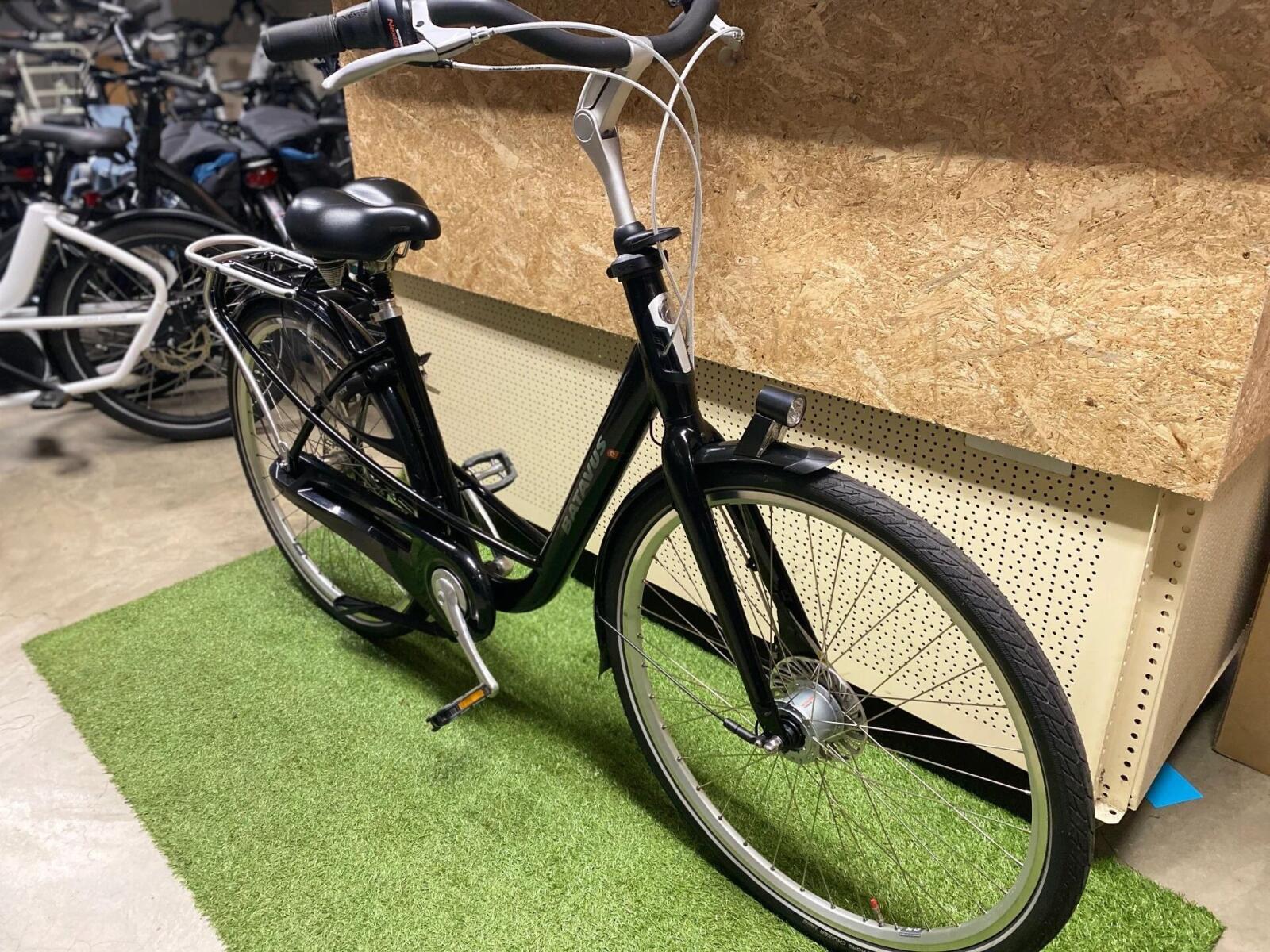 Batavus Mambo, Year of construction 2021, Roller brakes, Hub alternator, zwart 5/7