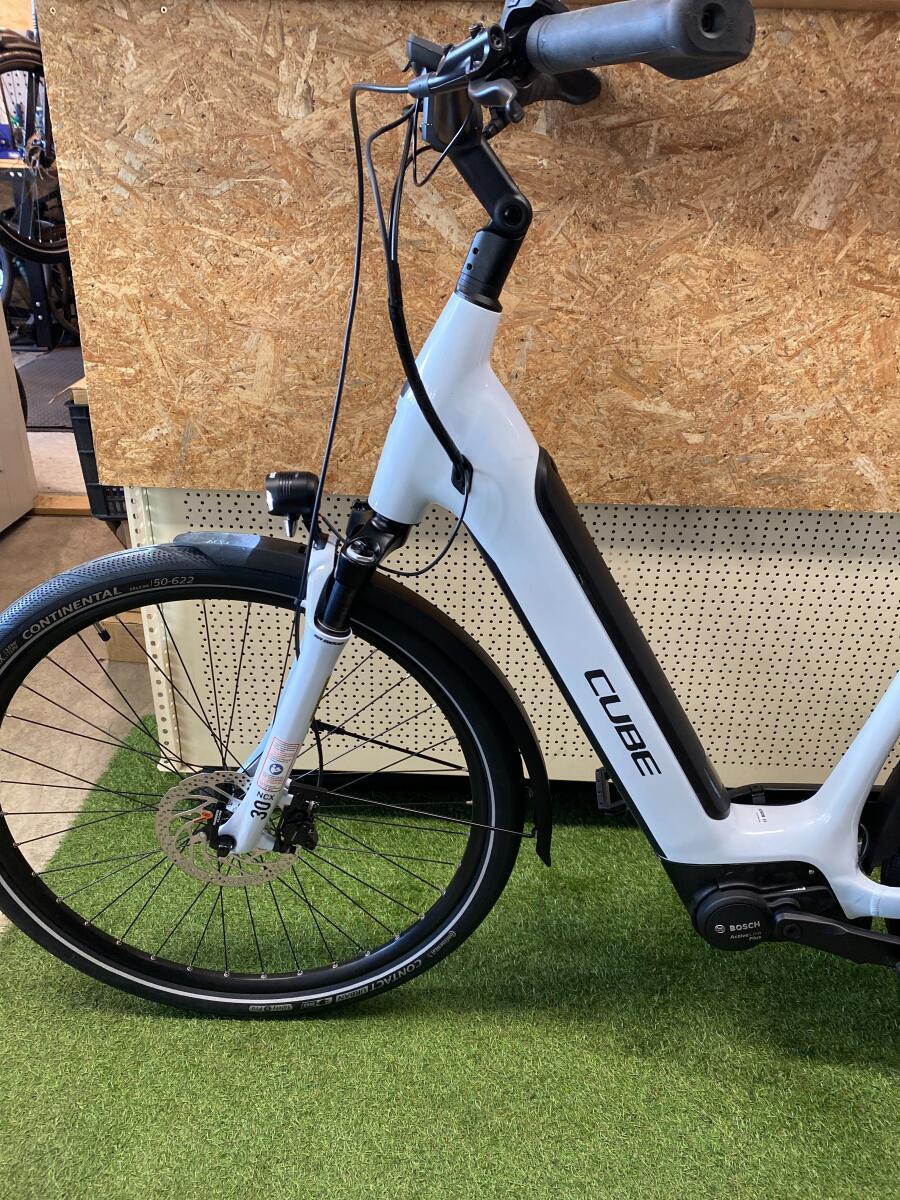 Cube Supreme Hybrid 56 cm, wit, Bosch Active Line Plus, 500 Wh 7/7