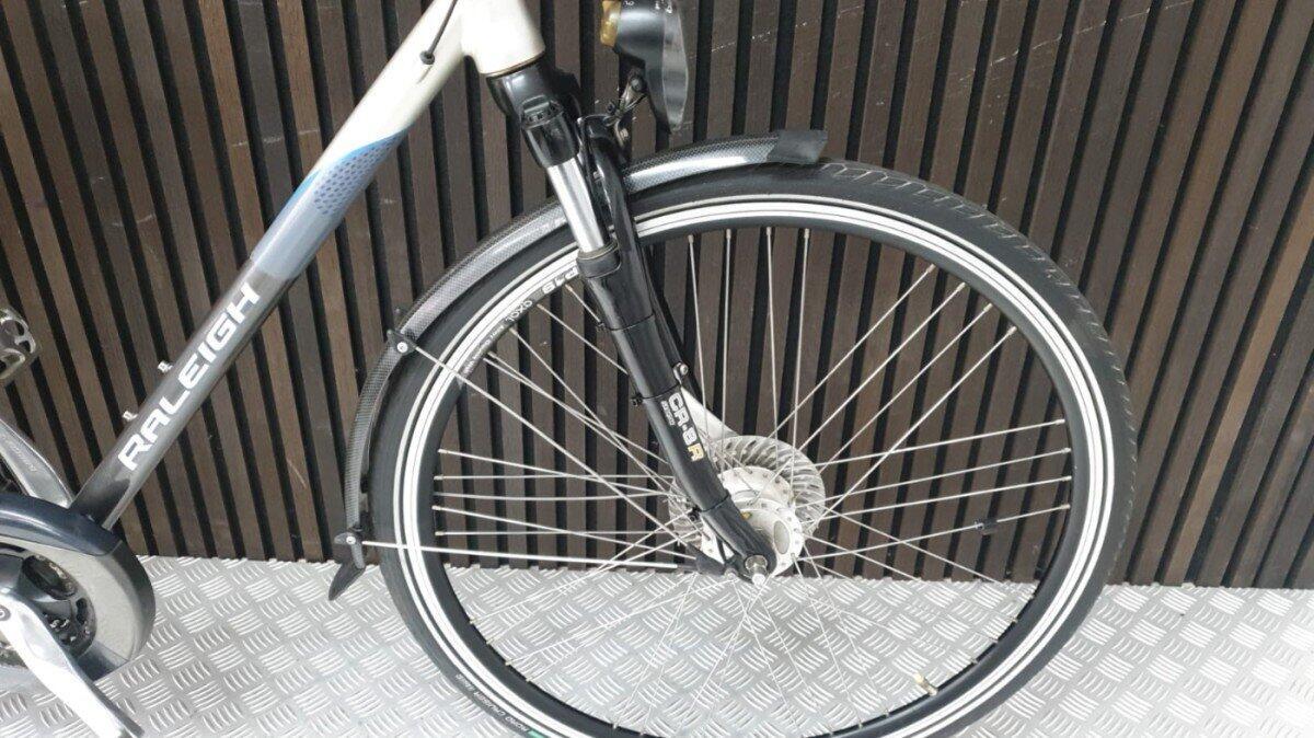 Raleigh Freedom | Gebruikt | 57 cm | 21 versnellingen | metal/grijs 2/3