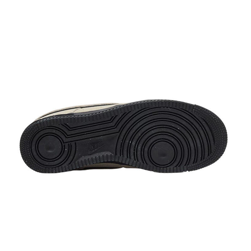 Basket Nike Air Force 1 07 LV8 Nike 5/7