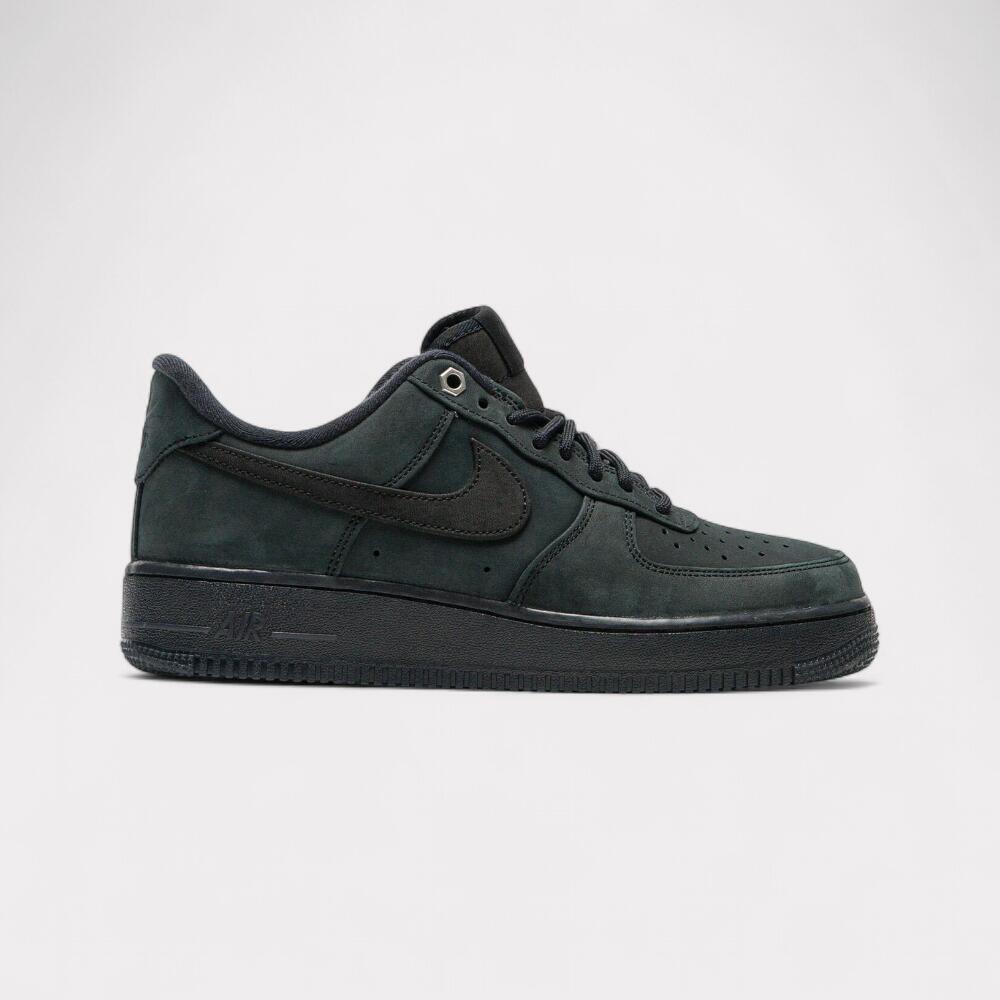 NIKE picture