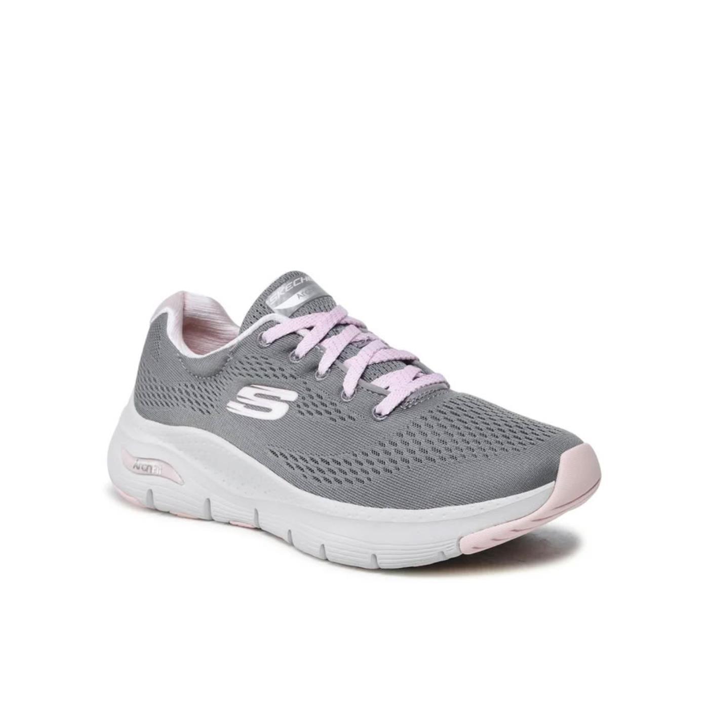 SKECHERS picture