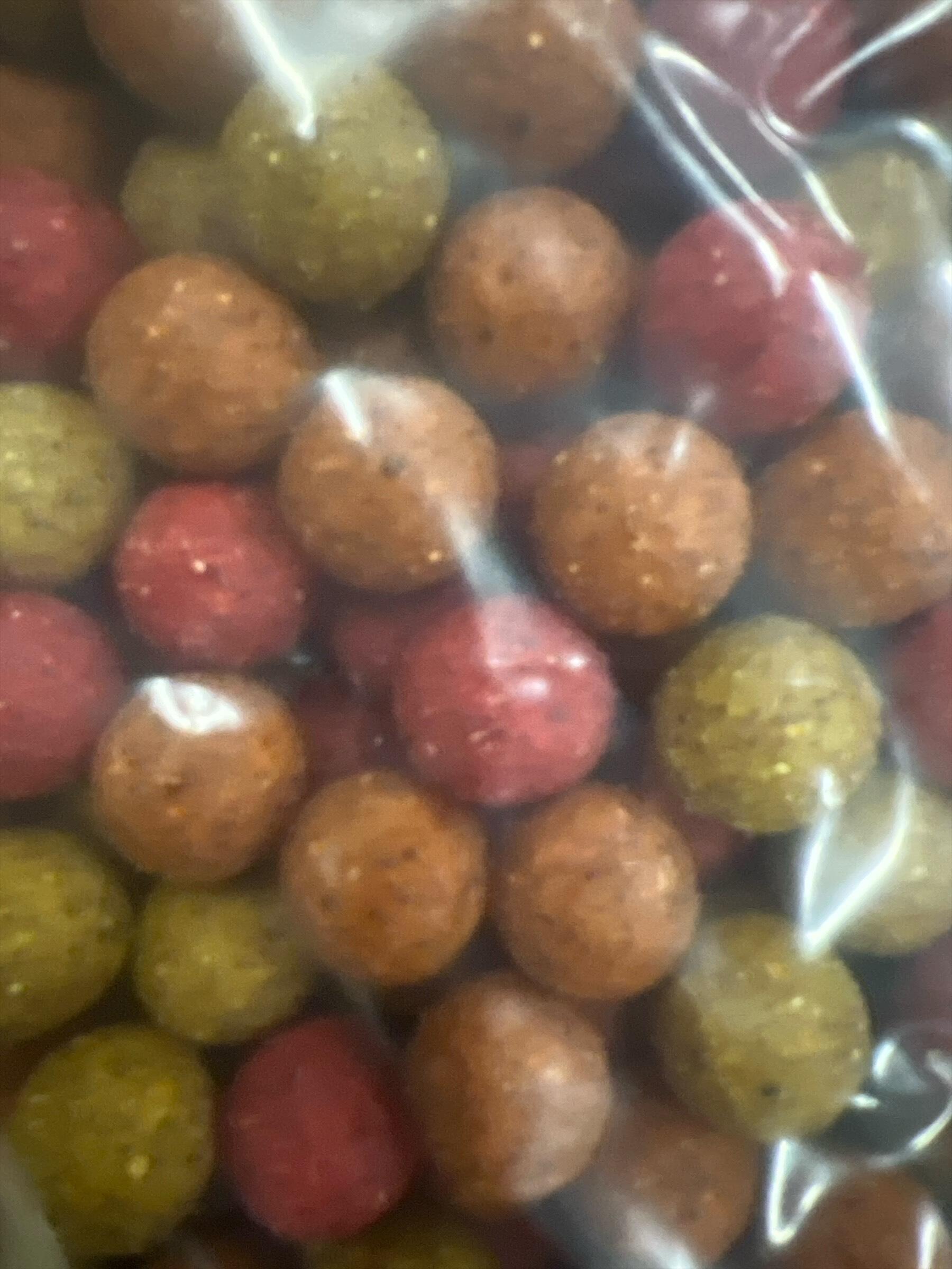 Bouillettes fruitées mixtes 20mm 10kg 2/2