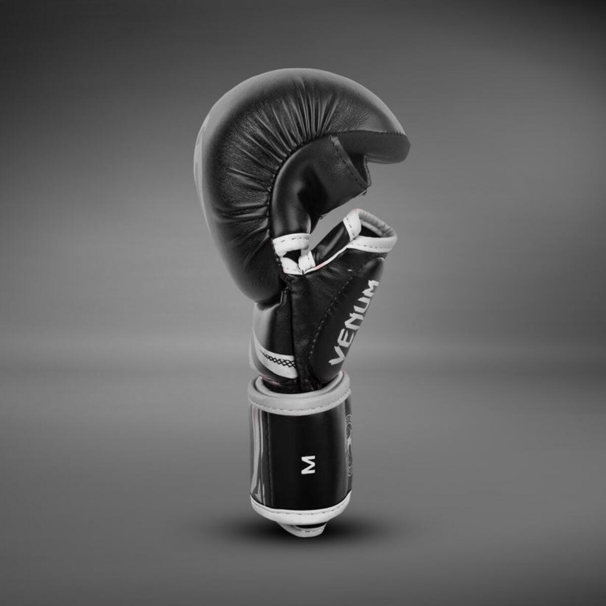 MMA sparring gloves Venum Challenger 3.0 – Black/White – M 3/7