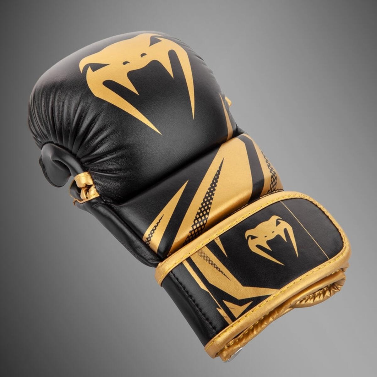 MMA sparring gloves Venum Challenger 3.0 – Black/Gold – L/XL 5/7