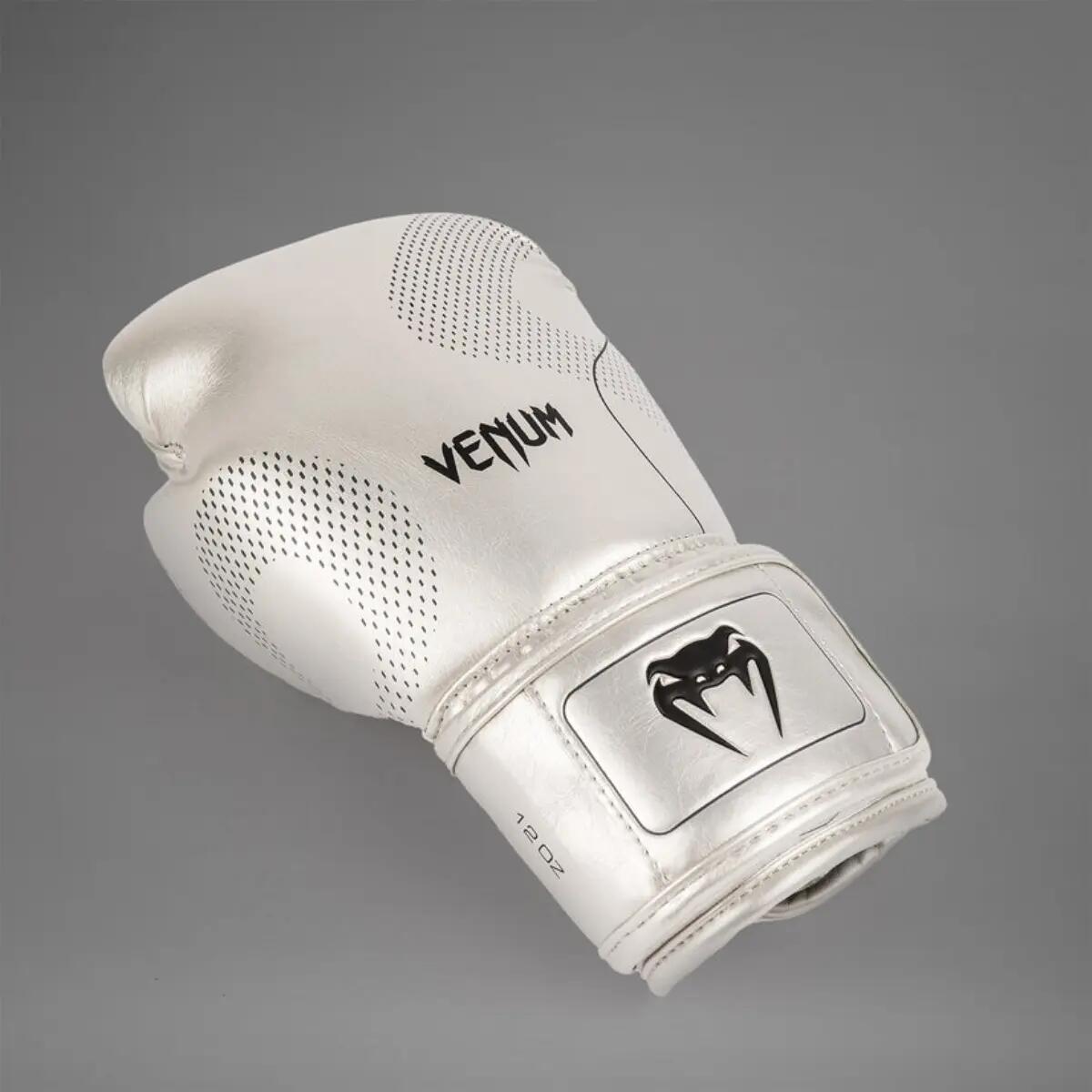 Gants de boxe Venum Nexus – Argent/Noir – 14 oz 3/5