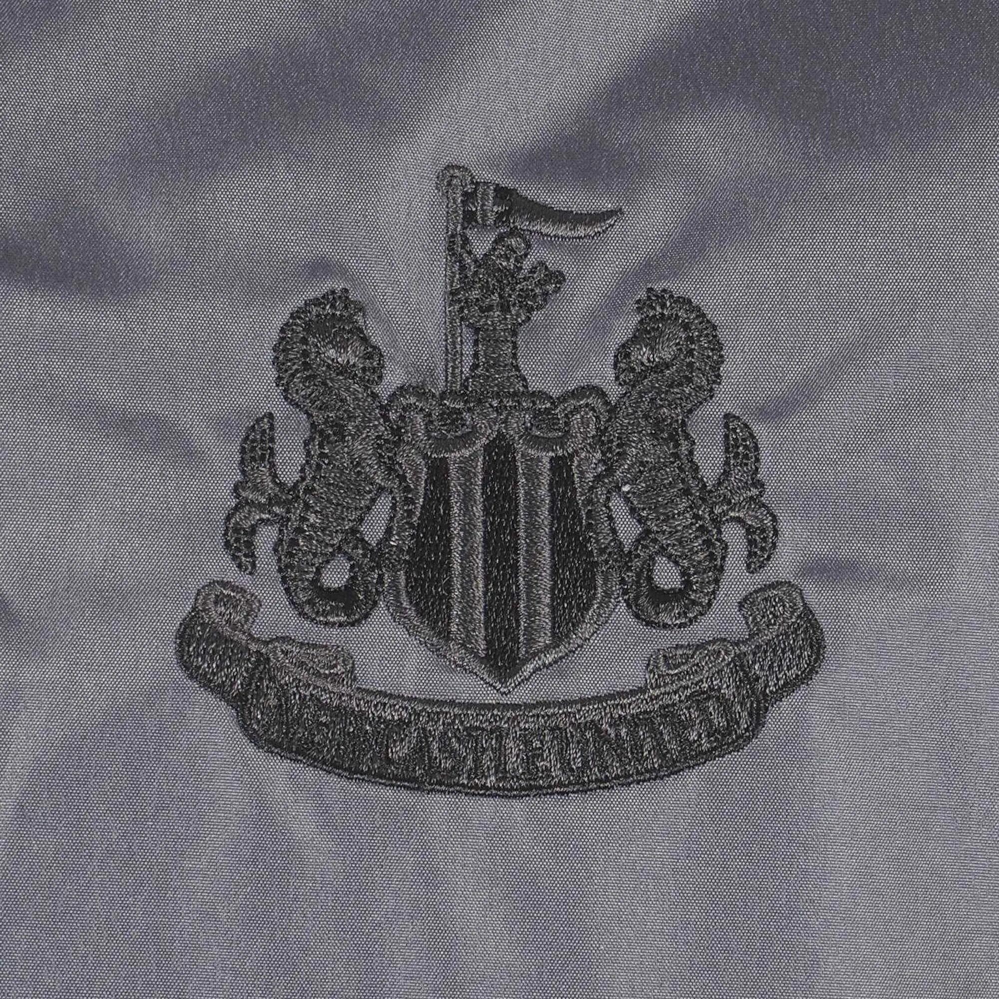 Mens Crest Peaked Windbreaker (Grey) 2/2