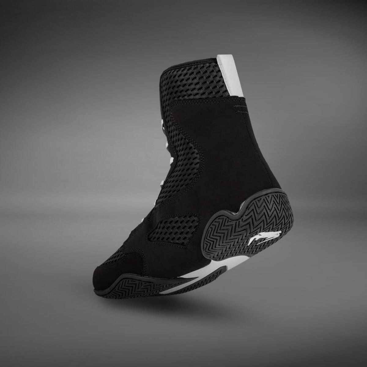 Boxing Shoes Venum Contender – Black / White – EU 47 5/7