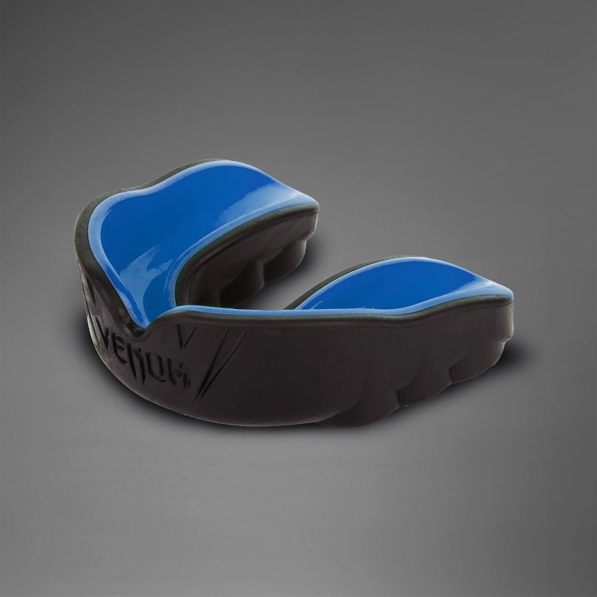 Protetor bucal Venum Challenger preto/azul 3/7