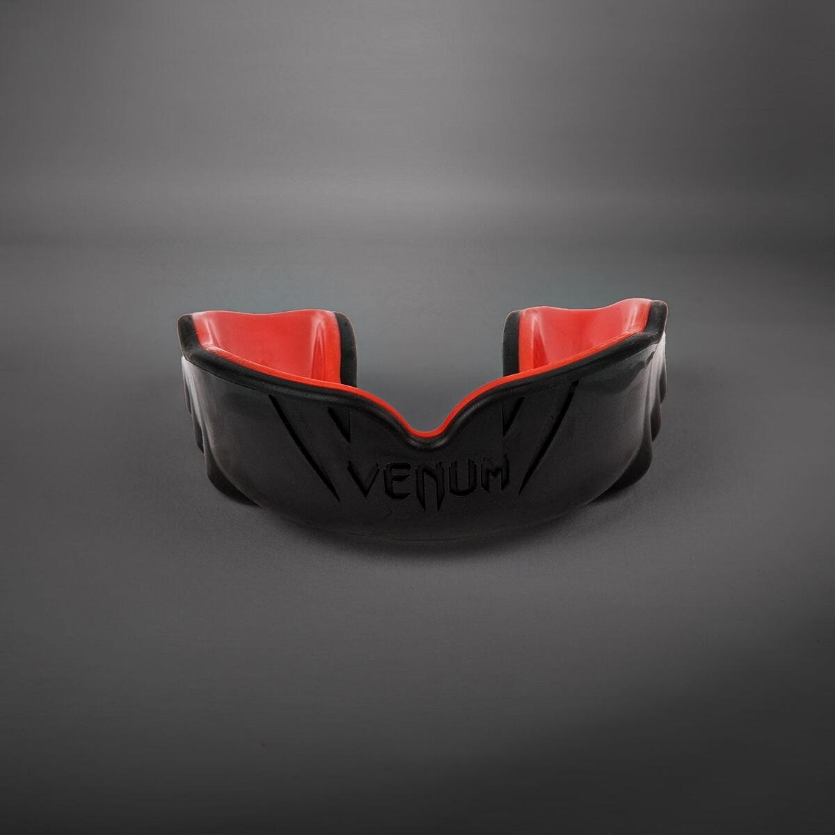 VENUM picture