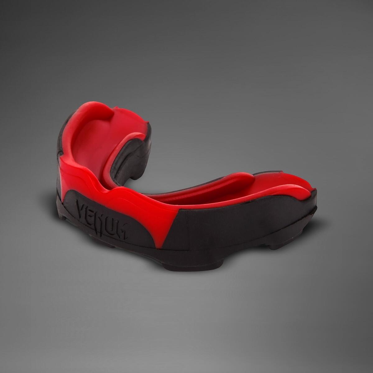 Mouthguard Venum Predator – Black / Red 3/5