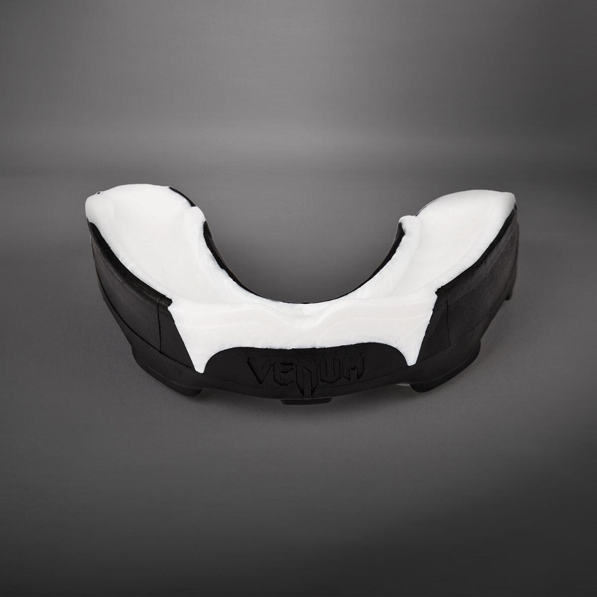 VENUM picture