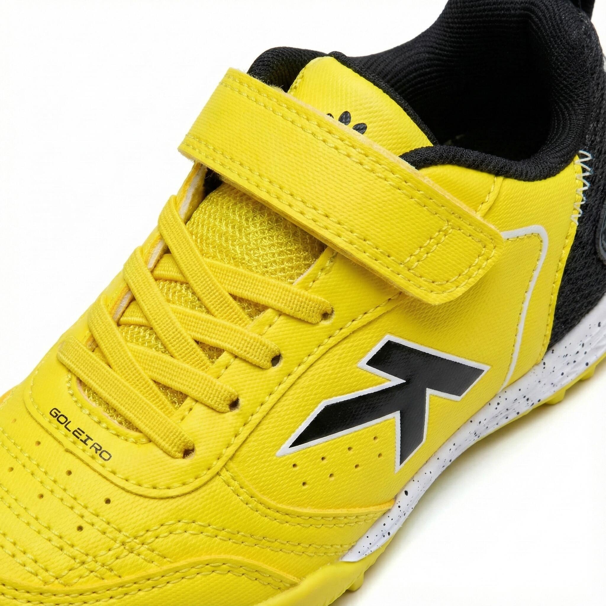 Kelme Zapatillas De Niño Goleiro Turf Elastic Amarillo Y Negro Unisex Kids 3/4