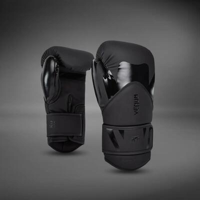 Guantoni da boxe Venum Challenger 4.0 – Nero / Nero – 16 oz