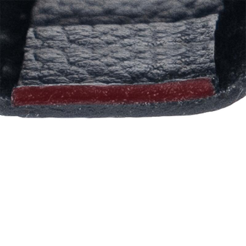 Horse feed guard Dy'on 2/7