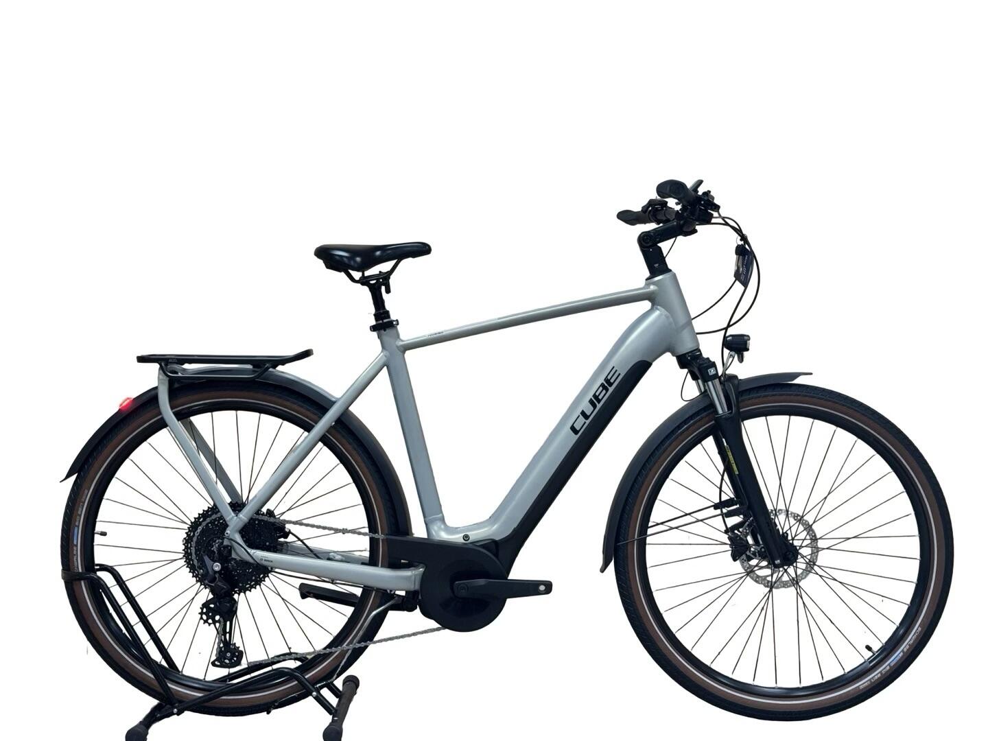 CUBE Reconditionné - Vélo électrique Cube Touring Hybrid Pro 625 - comme neuf