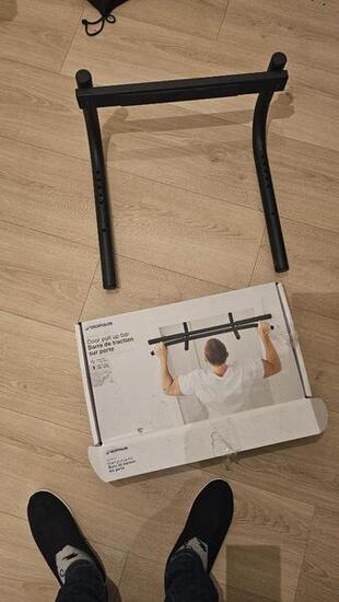 Entre Particuliers - Barre de traction sur porte