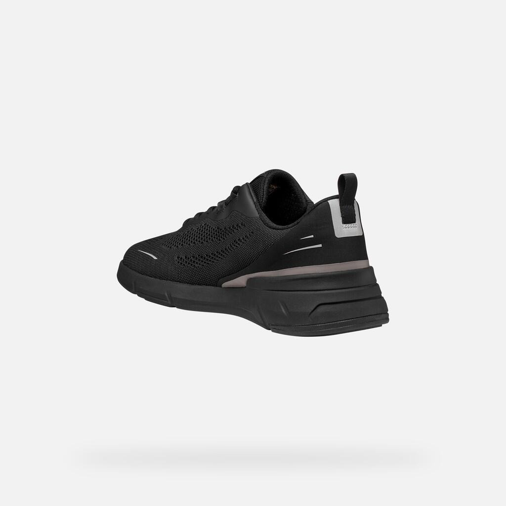 Baskets Homme VITTOUR MAN Noir 6/7