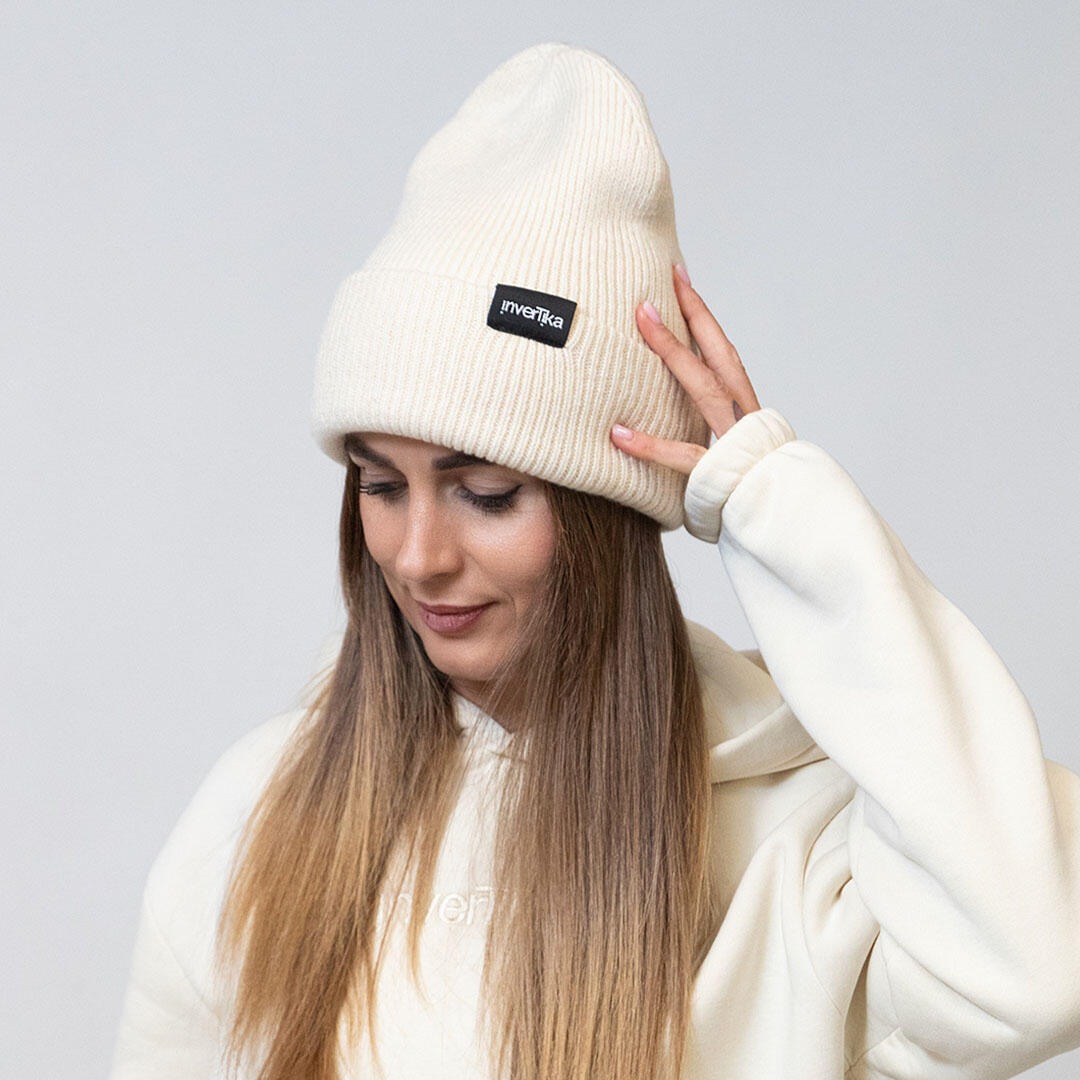 Cappello poliestere riciclato tessuto maglia costine uso quotidiano Crema 4/4