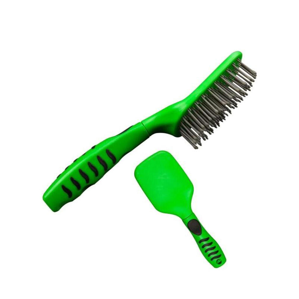 Mane and tail brush with ergonomic handle