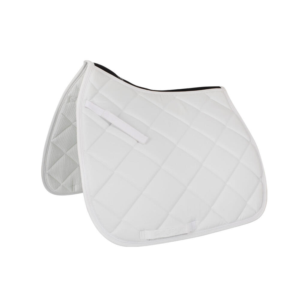 Dressage saddle pad with contrasting piping