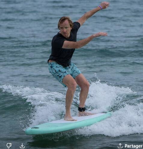 SURFBOARD - 7'8 x 25'' x 3'' - 90l - desnuda 4/7
