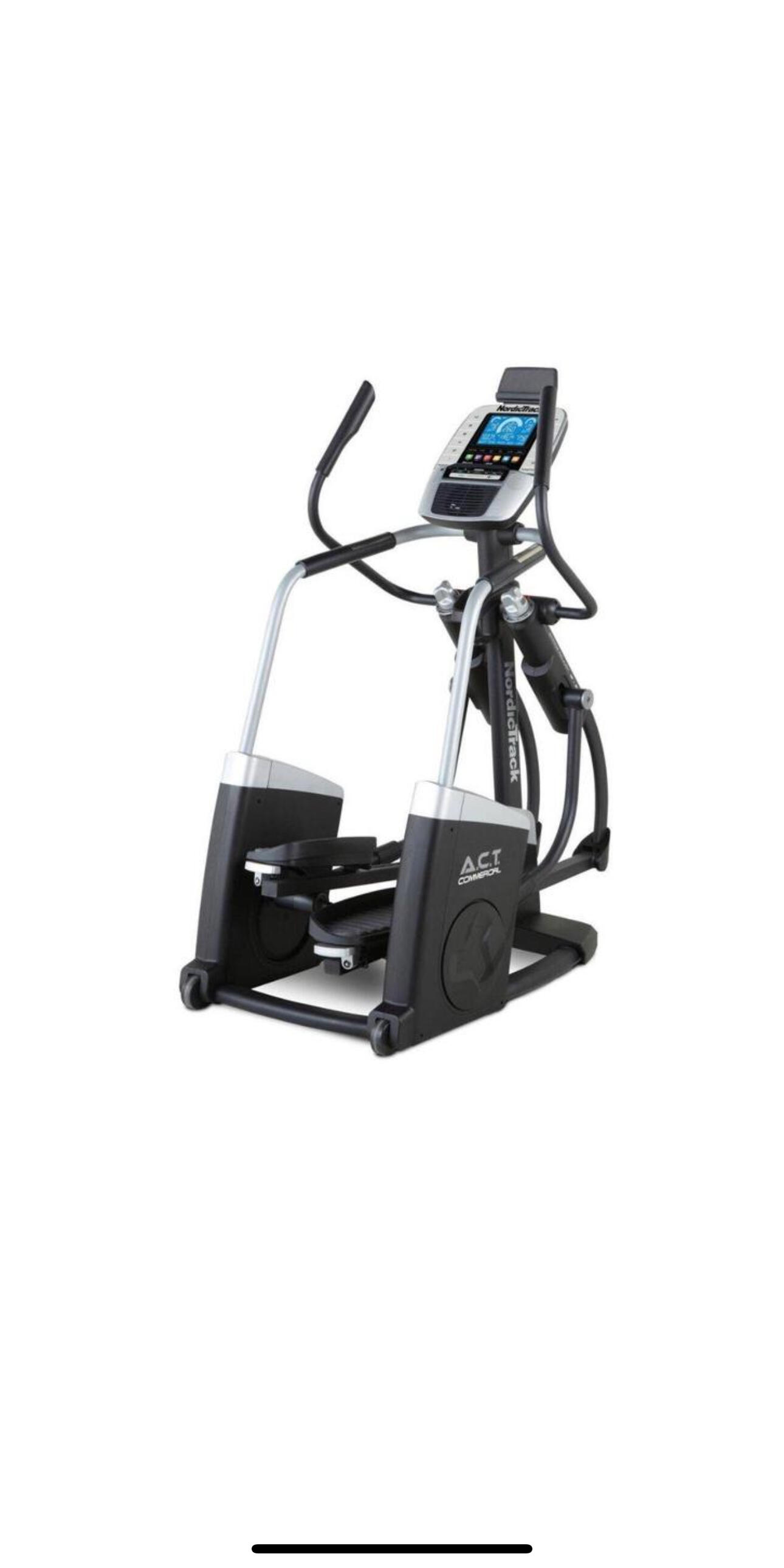 Entre Particuliers - Vélo Elliptique NordicTrack A.C.T. Commercial 7 4/4