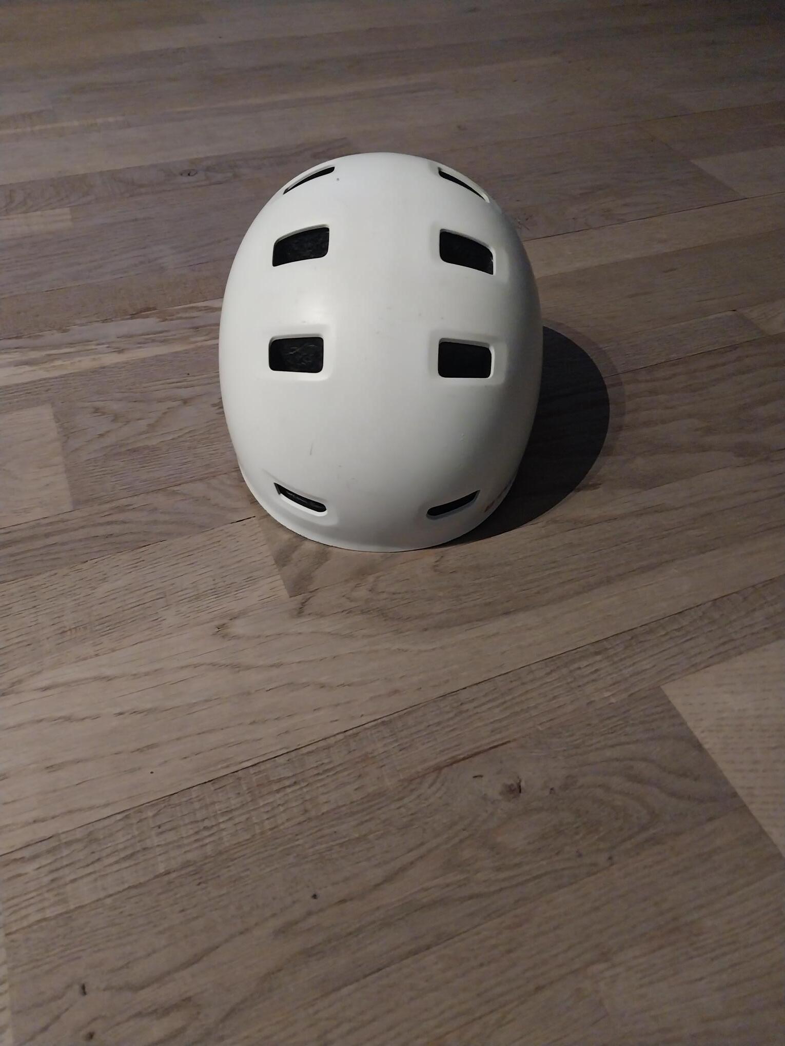 Entre Particuliers - Casque de vélo blanc/rose pour enfants BTWIN 2/4