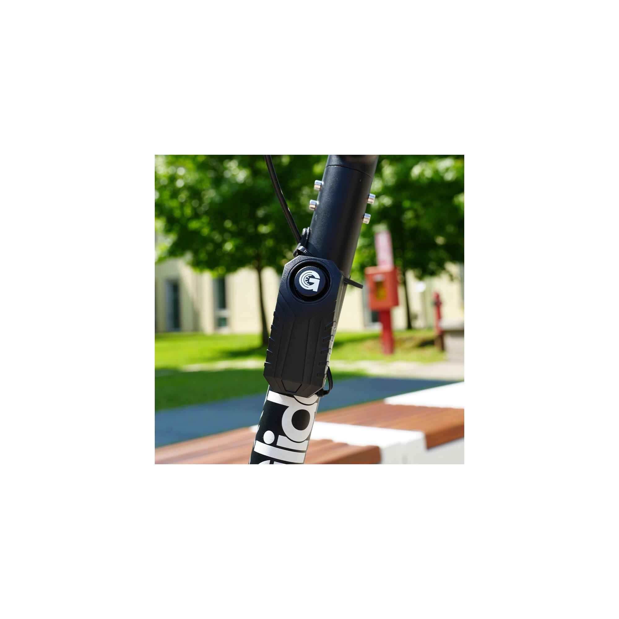 Claxon UrbanGlide 120 dB – Accesorio de seguridad para patinete y bicicleta 2/2