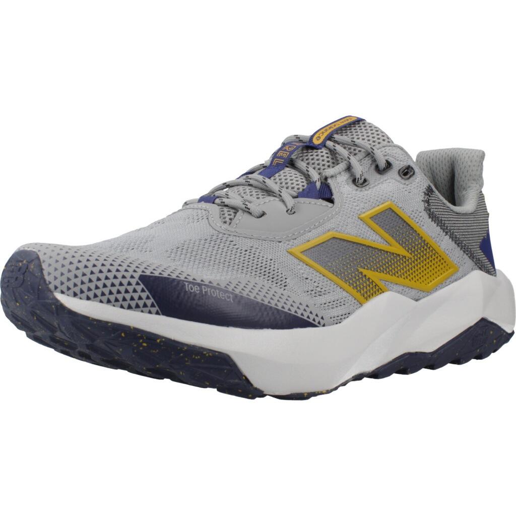 NEW BALANCE picture