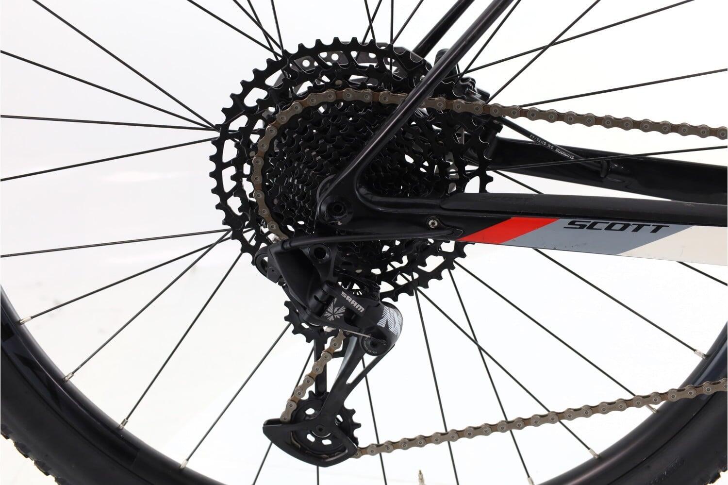 Refurbished MTB Hardtail ·  Scale 930 · Sehr guter Zustand 3/8