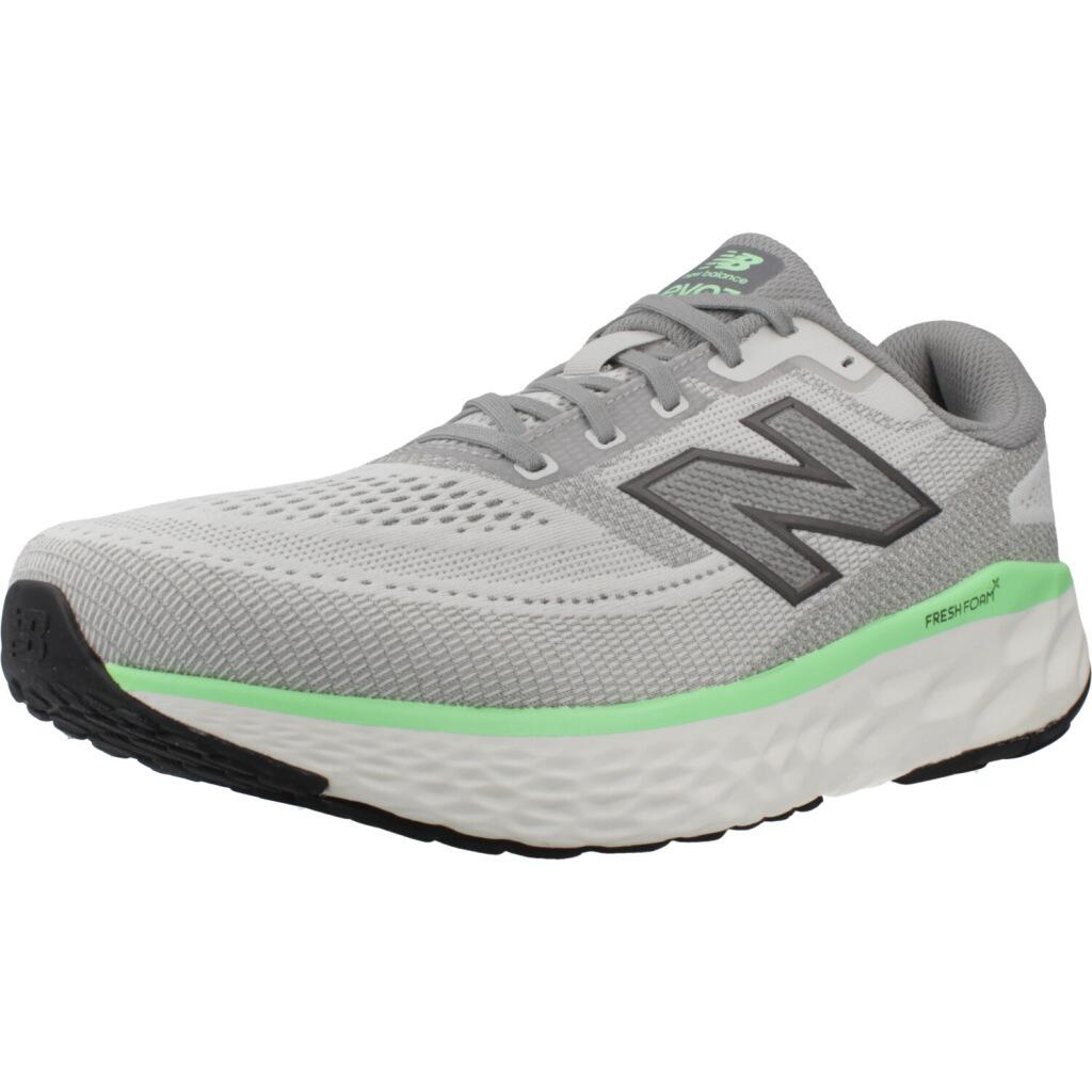 NEW BALANCE picture