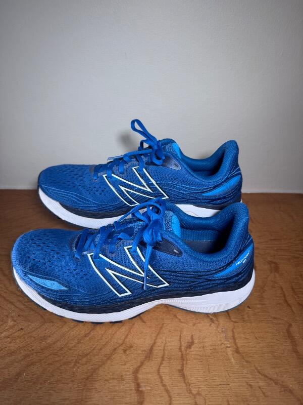 NEW BALANCE picture