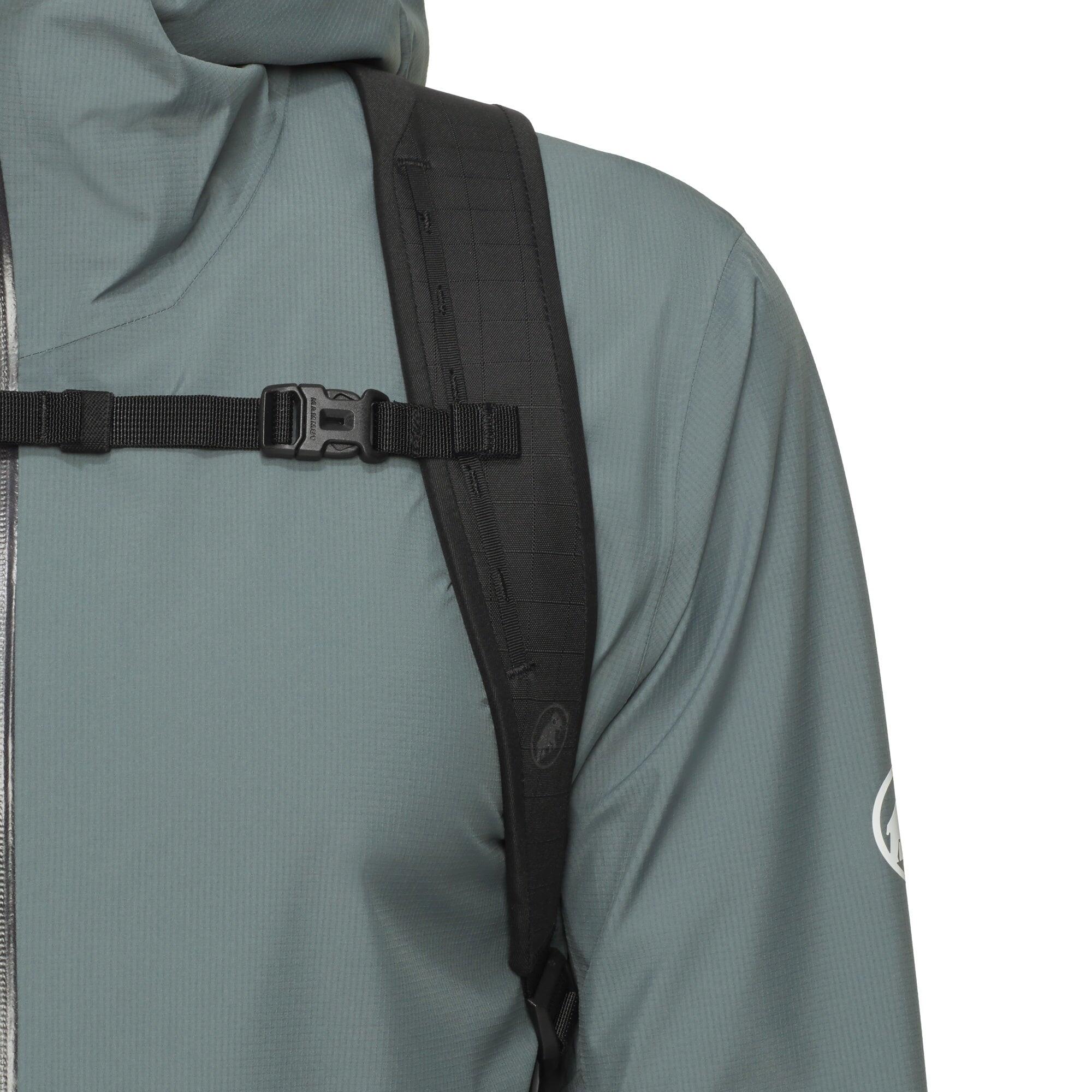 Mochila Deportiva MAMMUT Mamut Alto 22 Negro 6/7