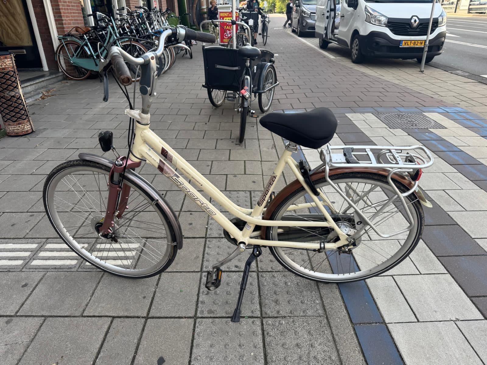 Sparta Tyros, geel 2/5