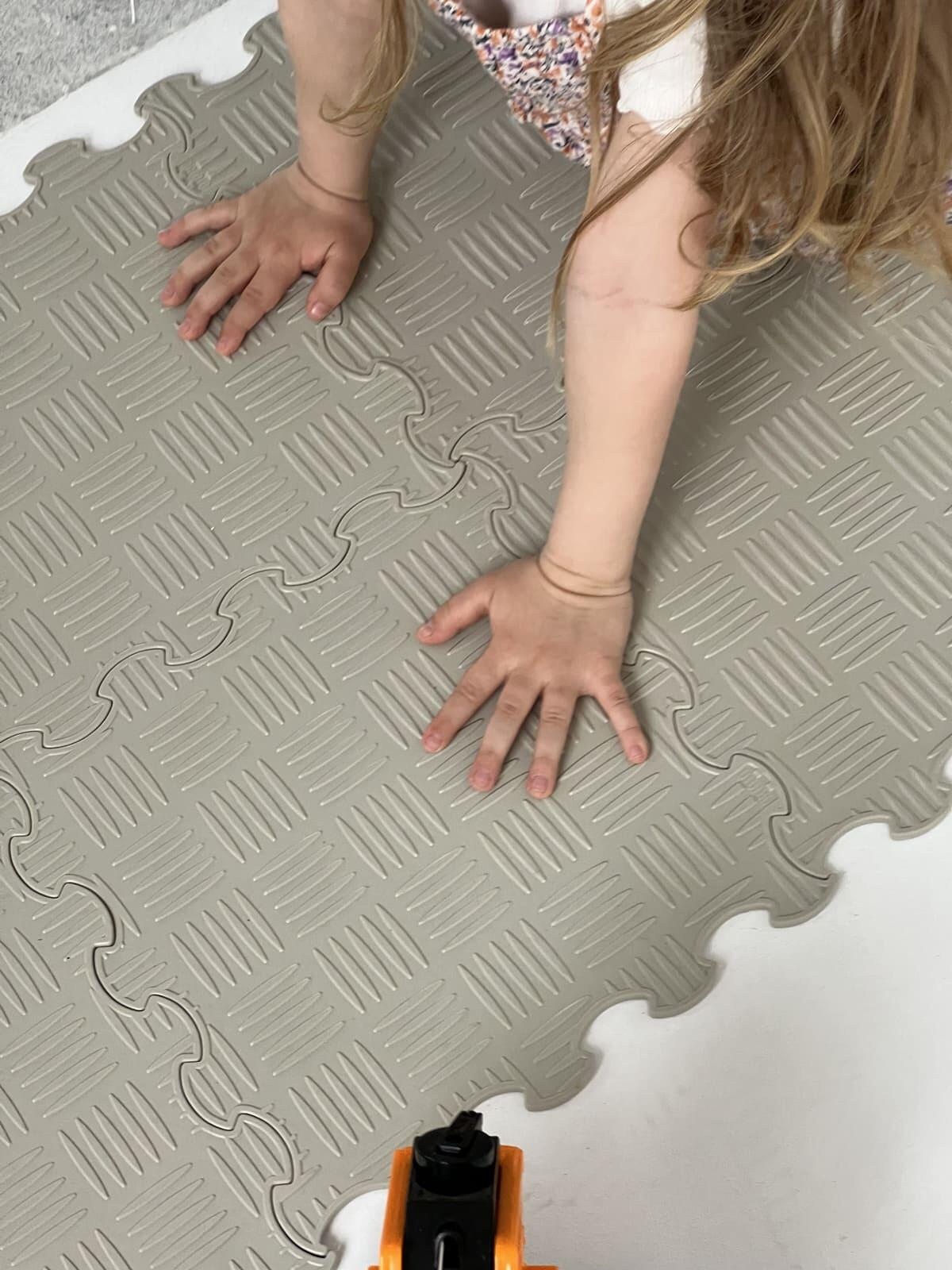 Tappetino sensoriale massaggiante per piedi 30 × 30 cm 4/7
