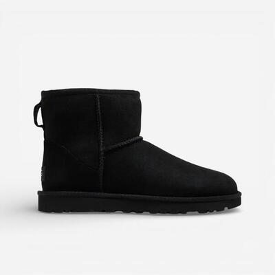 Ugg classic mini boot black