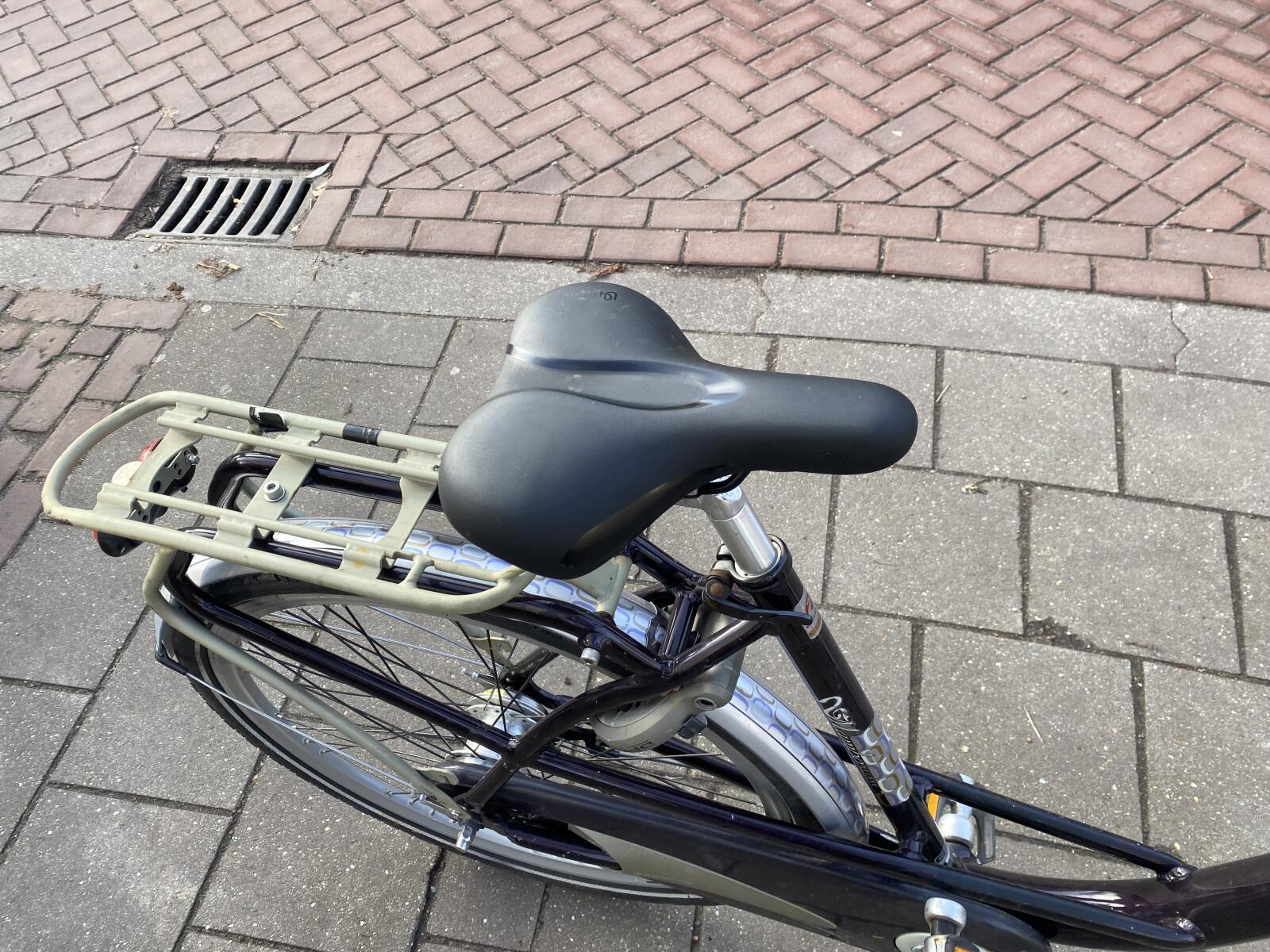 Batavus Mambo tweedehands stadsfiets 28" - geveerde voorvork, na-service 6/7