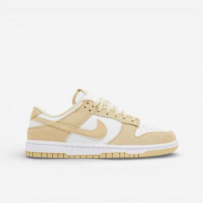 Nike dunk low se team gold suede